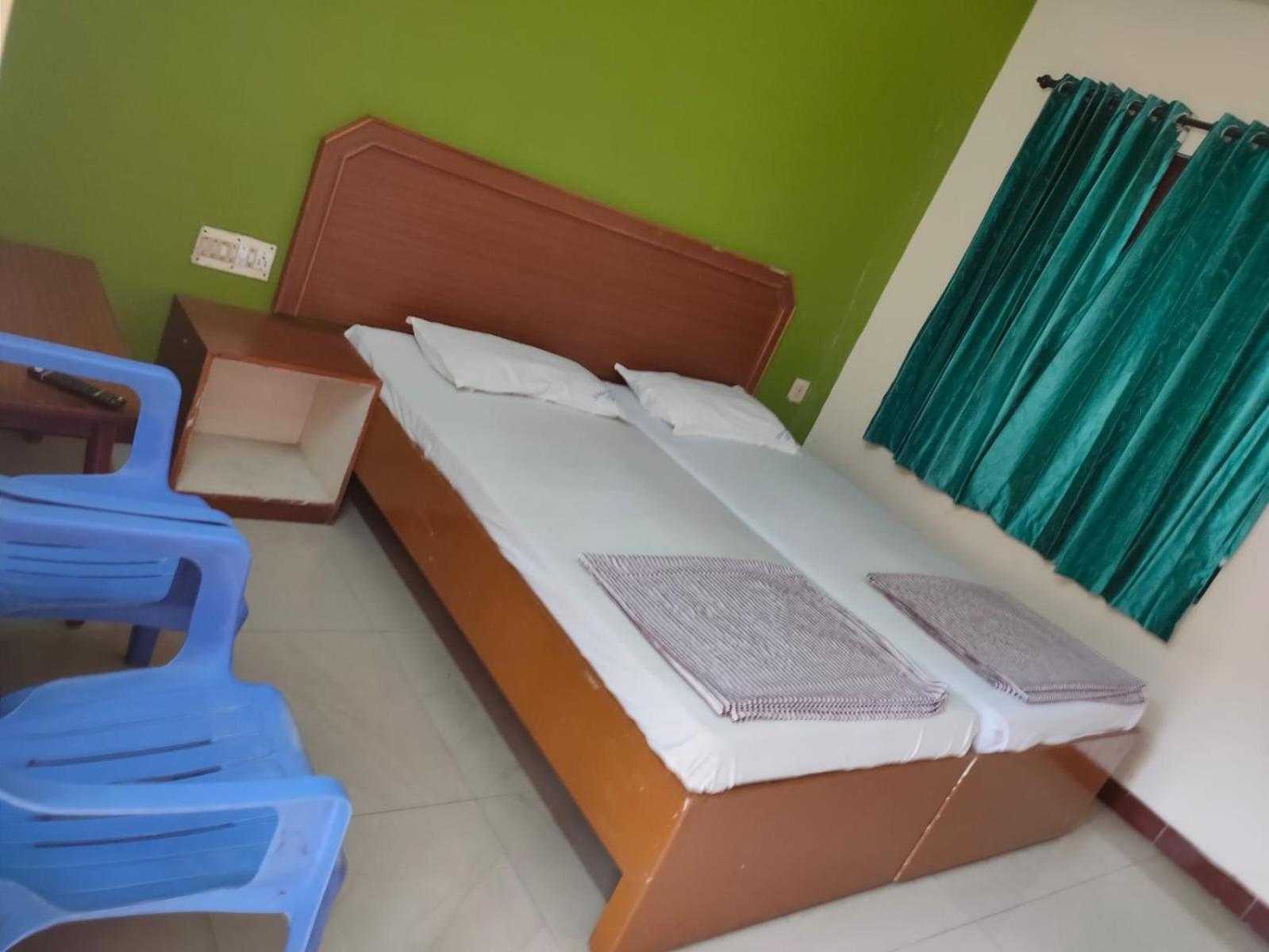Anjana Hotels Theni Exterior foto